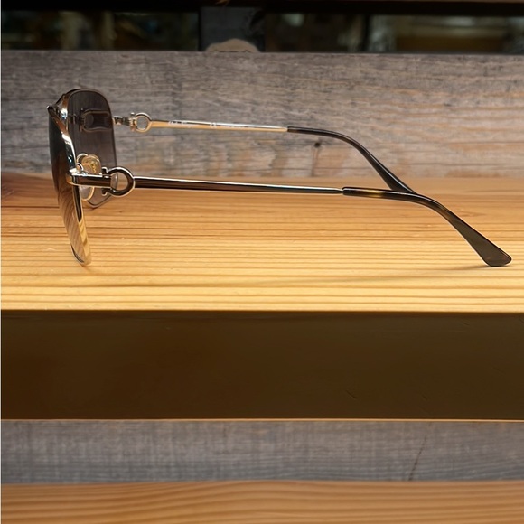 Authentic Ferragamo. The model is perfect, subtle, italian and hard to find. - Picture 2 of 3